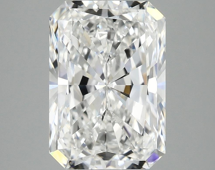 4.0 Carat Radiant Shaped Ideal Cut VVS2 IGI Certified Lab Grown Diamond