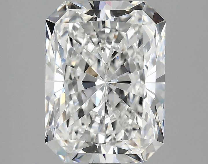 3.01 Carat Radiant Shaped Excellent Cut VVS2 IGI Certified Lab Grown Diamond