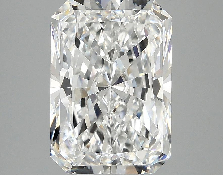 3.07 Carat Radiant Shaped Ideal Cut VS1 IGI Certified Lab Grown Diamond