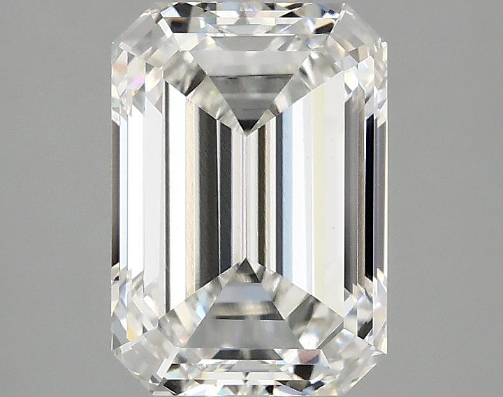 2.5 Carat Emerald Shaped Ideal Cut VS1 IGI Certified Lab Grown Diamond
