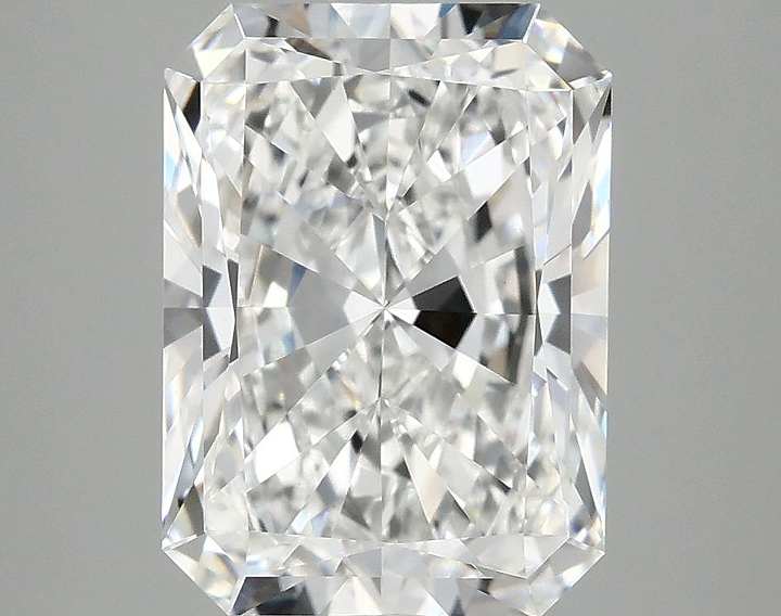 4.03 Carat Radiant Shaped Excellent Cut VVS2 IGI Certified Lab Grown Diamond
