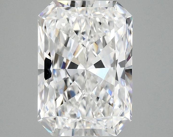 3.02 Carat Radiant Shaped Ideal Cut VVS2 IGI Certified Lab Grown Diamond