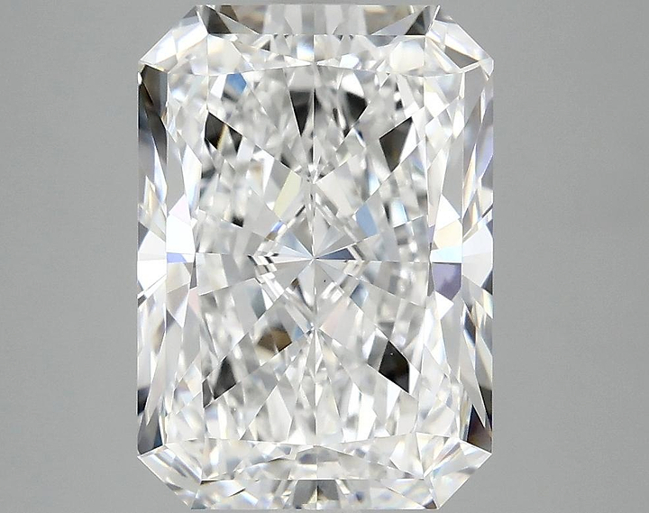 4.15 Carat Radiant Shaped Ideal Cut VVS2 IGI Certified Lab Grown Diamond