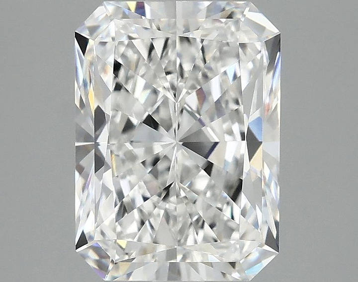 3.04 Carat Radiant Shaped Excellent Cut VVS2 IGI Certified Lab Grown Diamond