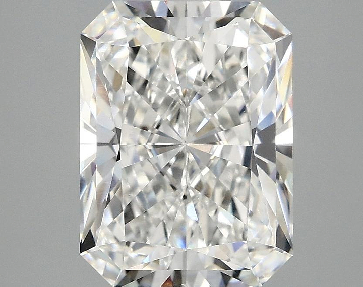 3.1 Carat Radiant Shaped Excellent Cut VS1 IGI Certified Lab Grown Diamond