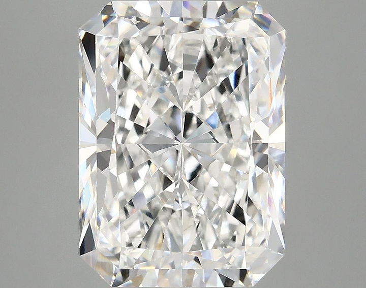 4.99 Carat Radiant Shaped Excellent Cut VS1 IGI Certified Lab Grown Diamond