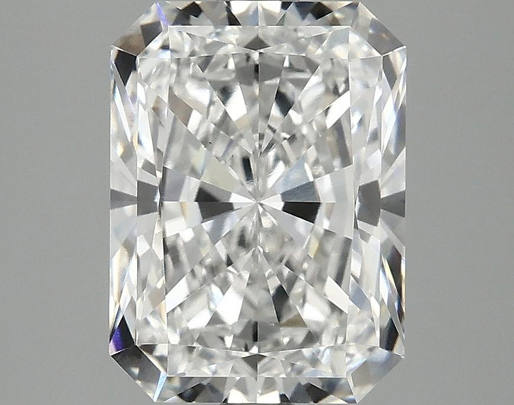 3.08 Carat Radiant Shaped Excellent Cut VS1 IGI Certified Lab Grown Diamond