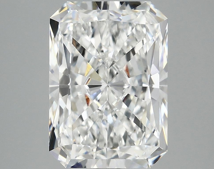 4.16 Carat Radiant Shaped Ideal Cut VVS2 IGI Certified Lab Grown Diamond