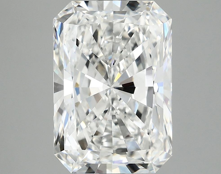 4.09 Carat Radiant Shaped Ideal Cut VVS2 IGI Certified Lab Grown Diamond