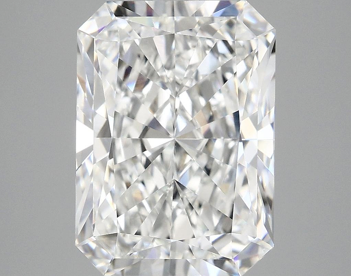 4.05 Carat Radiant Shaped Ideal Cut VVS2 IGI Certified Lab Grown Diamond