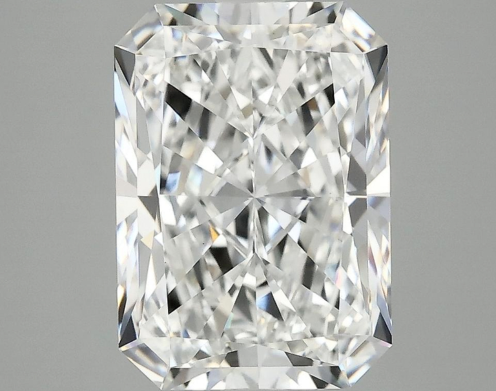 4.0 Carat Radiant Shaped Ideal Cut VVS2 IGI Certified Lab Grown Diamond