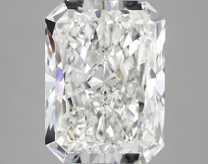 4.06 Carat Radiant Shaped Excellent Cut VVS2 IGI Certified Lab Grown Diamond