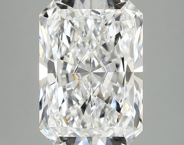 4.09 Carat Radiant Shaped Ideal Cut VVS2 IGI Certified Lab Grown Diamond