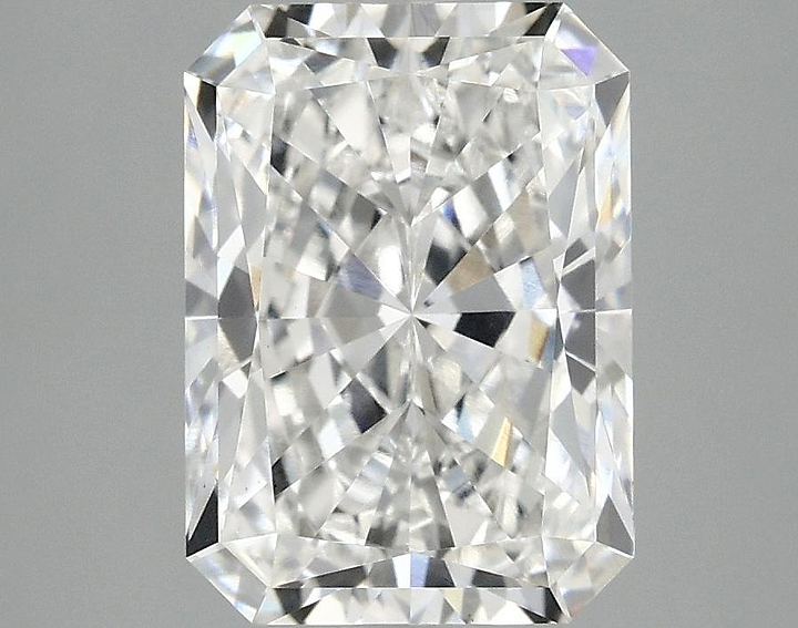 3.04 Carat Radiant Shaped Excellent Cut VS1 IGI Certified Lab Grown Diamond
