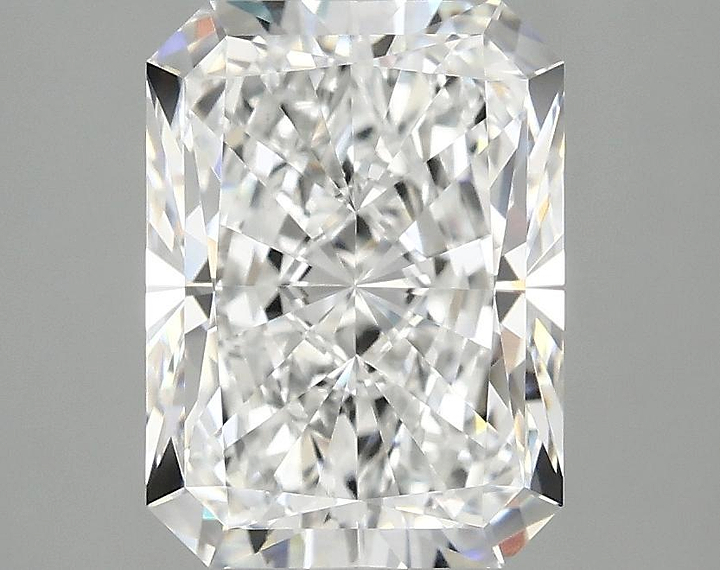 3.03 Carat Radiant Shaped Excellent Cut VVS2 IGI Certified Lab Grown Diamond