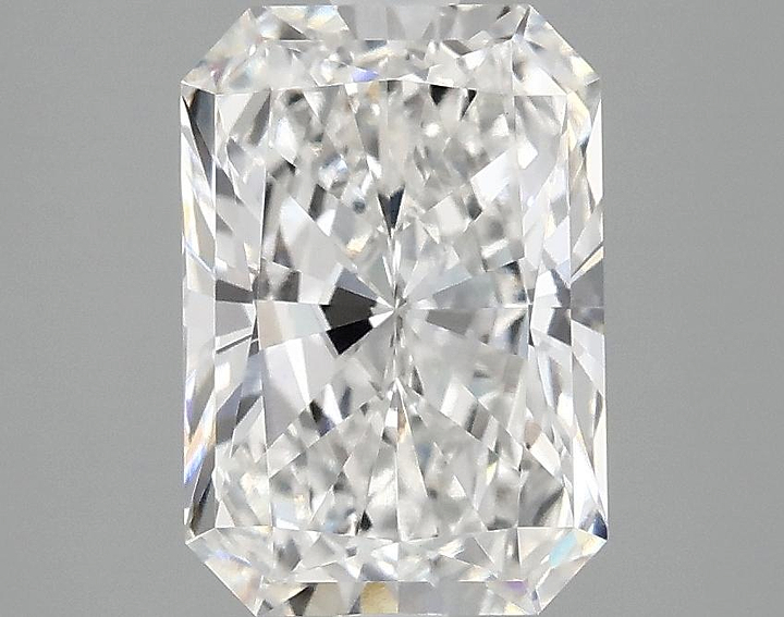 2.53 Carat Radiant Shaped Ideal Cut VVS2 IGI Certified Lab Grown Diamond
