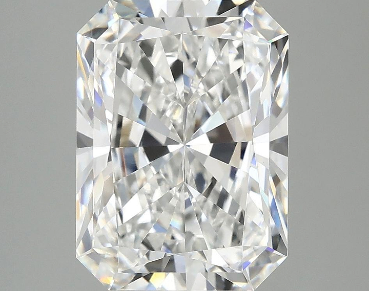 4.09 Carat Radiant Shaped Excellent Cut VVS2 IGI Certified Lab Grown Diamond
