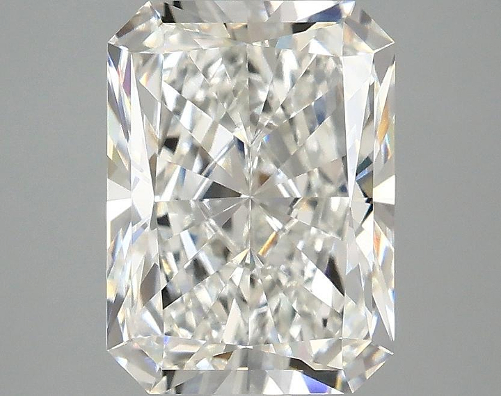 3.03 Carat Radiant Shaped Excellent Cut VVS2 IGI Certified Lab Grown Diamond