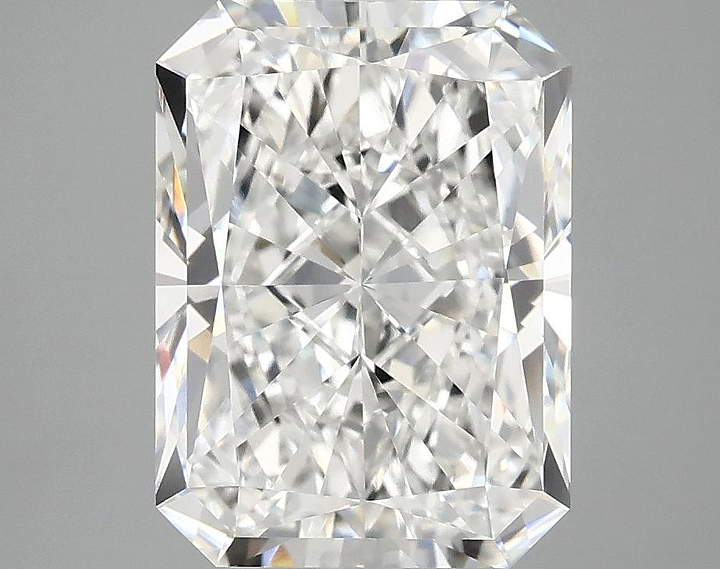 4.03 Carat Radiant Shaped Excellent Cut VVS2 IGI Certified Lab Grown Diamond