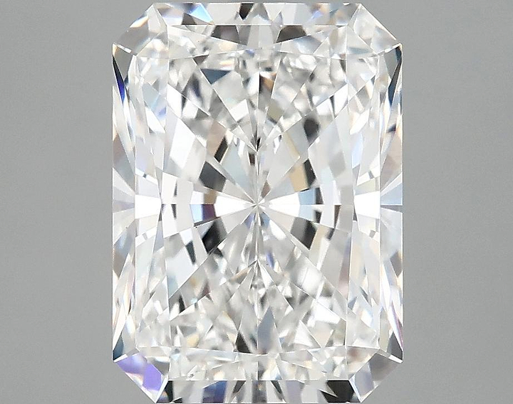 4.07 Carat Radiant Shaped Excellent Cut VS1 IGI Certified Lab Grown Diamond