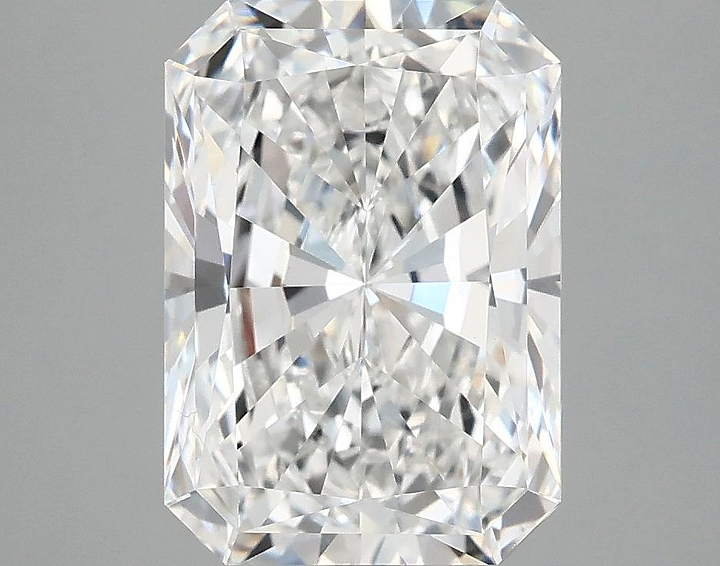 3.93 Carat Radiant Shaped Ideal Cut VS1 IGI Certified Lab Grown Diamond