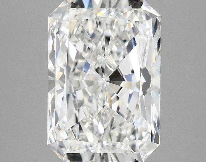 3.9 Carat Radiant Shaped Ideal Cut VVS2 IGI Certified Lab Grown Diamond