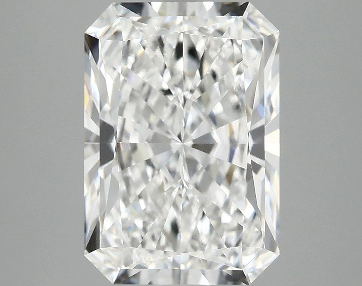 3.97 Carat Radiant Shaped Ideal Cut VVS2 IGI Certified Lab Grown Diamond