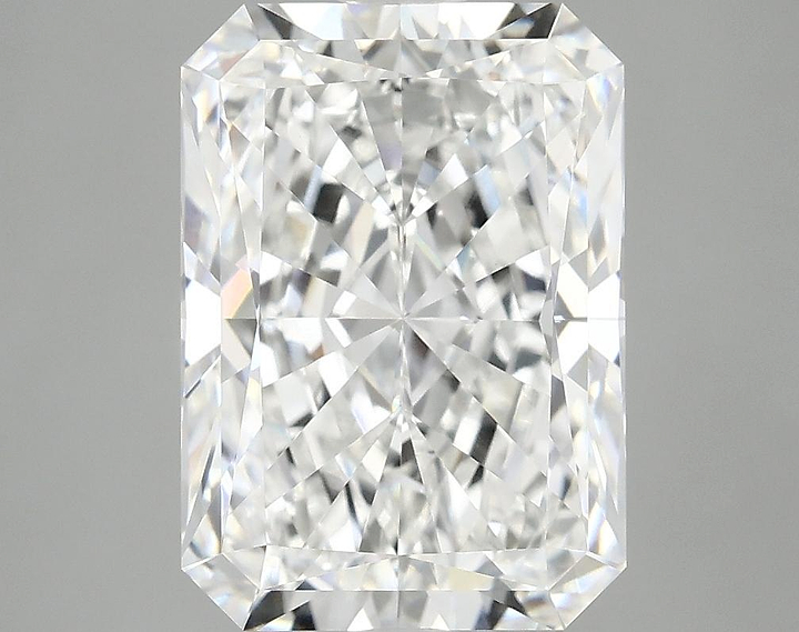 4.16 Carat Radiant Shaped Ideal Cut VVS2 IGI Certified Lab Grown Diamond