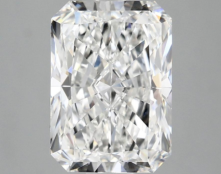 3.07 Carat Radiant Shaped Ideal Cut VVS2 IGI Certified Lab Grown Diamond