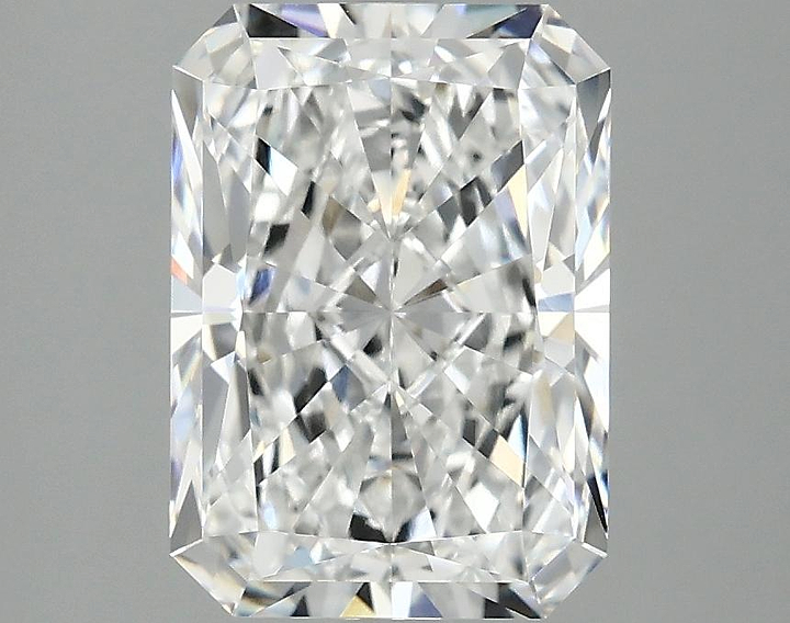 2.99 Carat Radiant Shaped Ideal Cut VVS2 IGI Certified Lab Grown Diamond