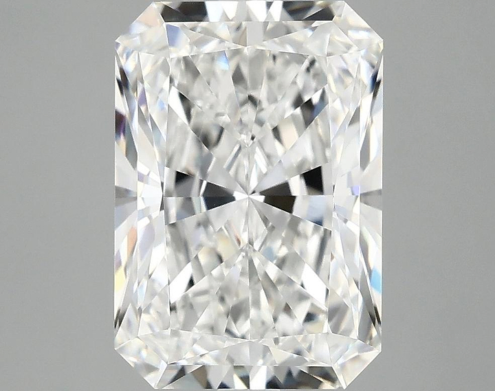 4.17 Carat Radiant Shaped Ideal Cut VVS2 IGI Certified Lab Grown Diamond