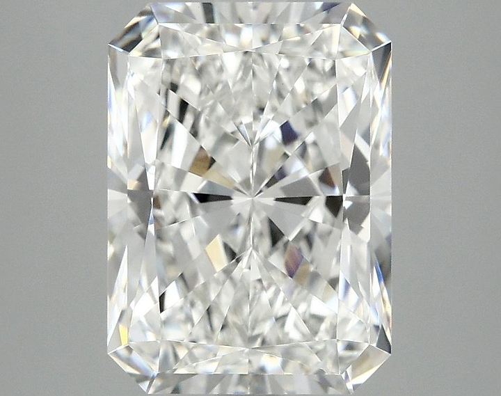 4.02 Carat Radiant Shaped Excellent Cut VVS2 IGI Certified Lab Grown Diamond