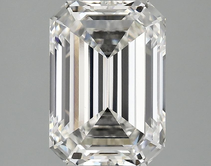 2.87 Carat Emerald Shaped Ideal Cut VS1 IGI Certified Lab Grown Diamond