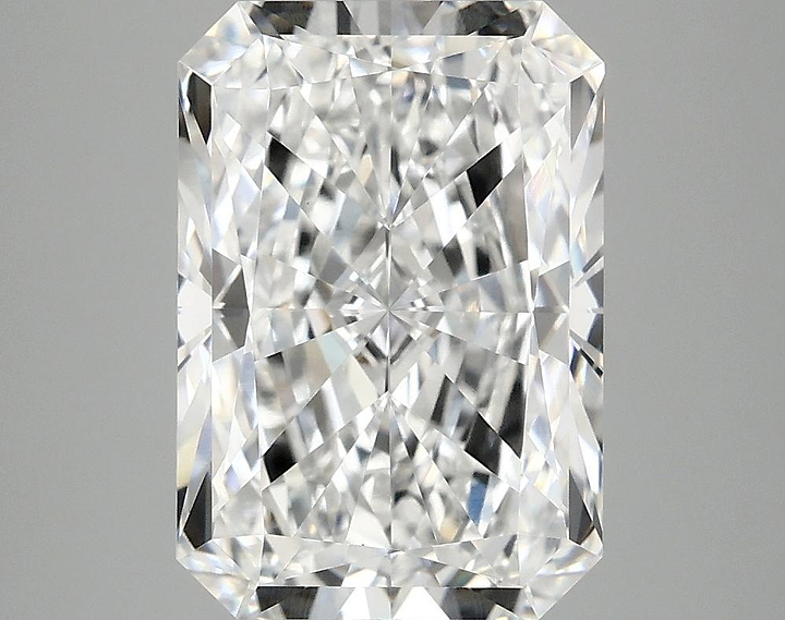 4.05 Carat Radiant Shaped Ideal Cut VVS2 IGI Certified Lab Grown Diamond