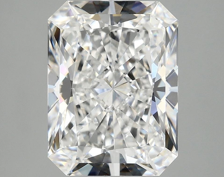 3.87 Carat Radiant Shaped Excellent Cut VVS2 IGI Certified Lab Grown Diamond