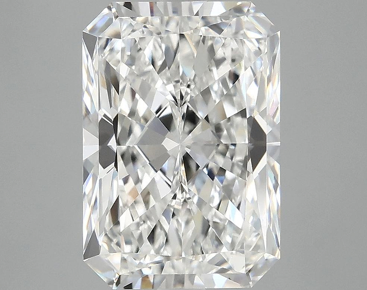 4.02 Carat Radiant Shaped Ideal Cut VVS2 IGI Certified Lab Grown Diamond