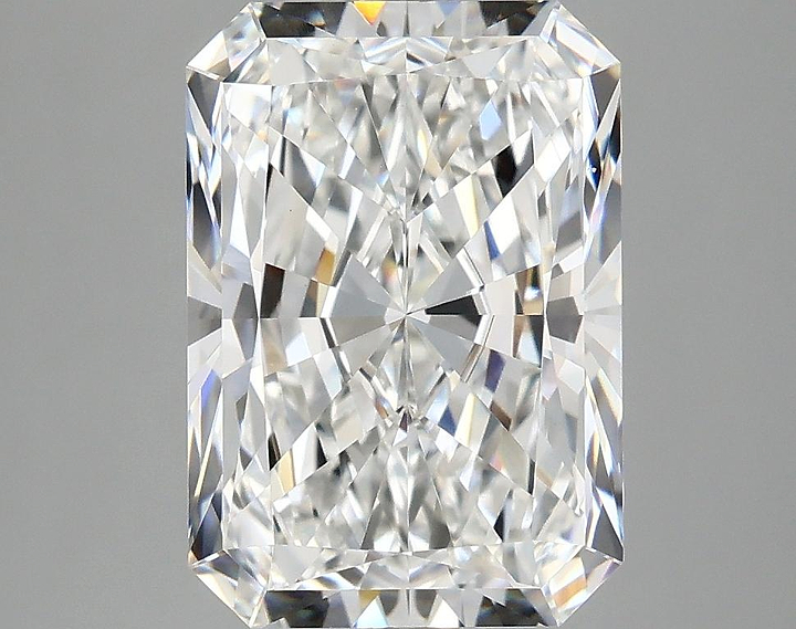 4.07 Carat Radiant Shaped Ideal Cut VVS2 IGI Certified Lab Grown Diamond