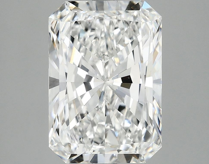 4.05 Carat Radiant Shaped Ideal Cut VVS2 IGI Certified Lab Grown Diamond