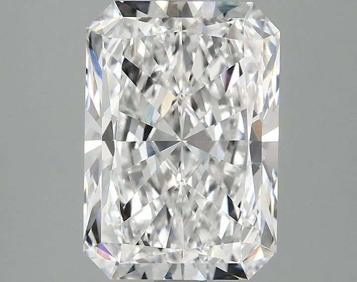 3.1 Carat Radiant Shaped Ideal Cut VVS2 IGI Certified Lab Grown Diamond