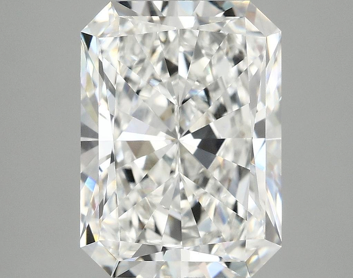 4.09 Carat Radiant Shaped Excellent Cut VVS2 IGI Certified Lab Grown Diamond
