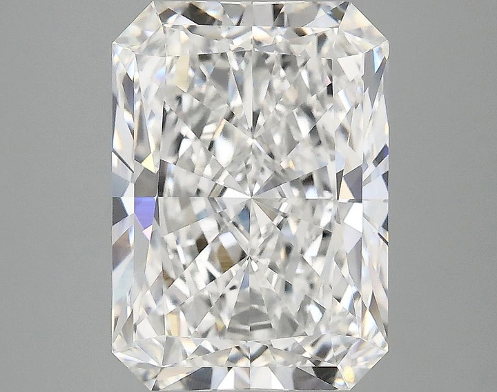 3.99 Carat Radiant Shaped Ideal Cut VVS2 IGI Certified Lab Grown Diamond