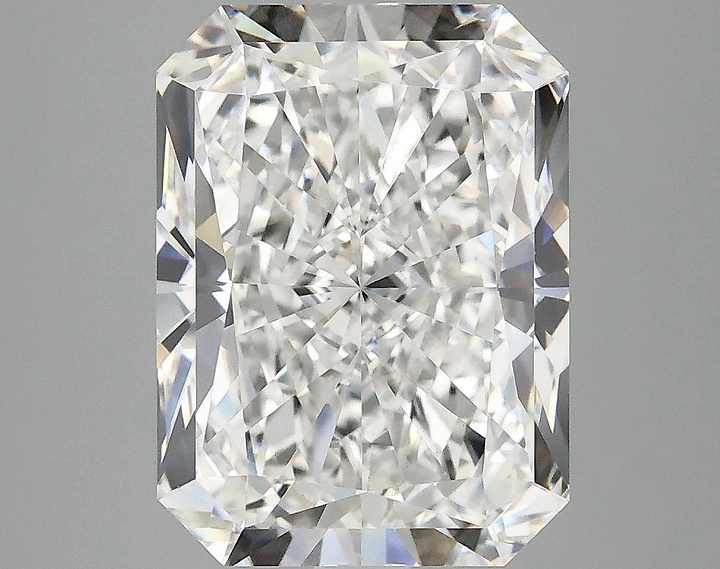 4.17 Carat Radiant Shaped Excellent Cut VVS2 IGI Certified Lab Grown Diamond