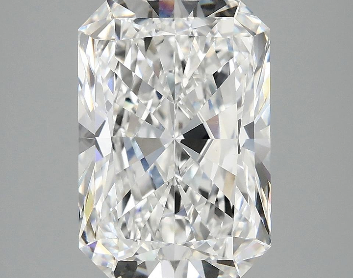 4.07 Carat Radiant Shaped Ideal Cut VVS2 IGI Certified Lab Grown Diamond