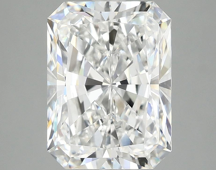 3.96 Carat Radiant Shaped Excellent Cut VS1 IGI Certified Lab Grown Diamond