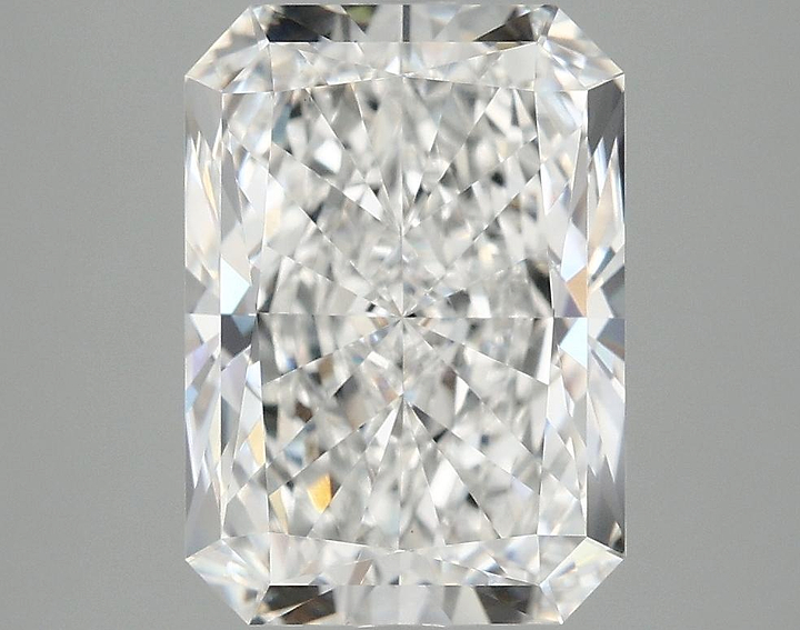 4.04 Carat Radiant Shaped Ideal Cut VVS2 IGI Certified Lab Grown Diamond
