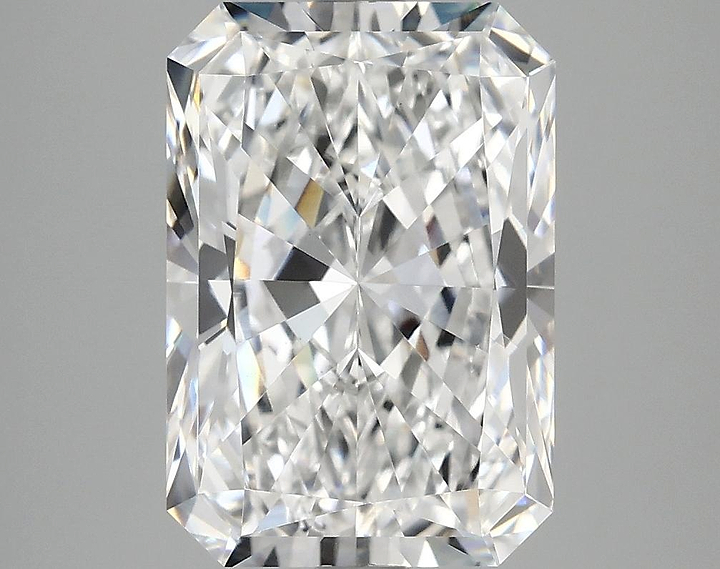 4.18 Carat Radiant Shaped Ideal Cut VVS2 IGI Certified Lab Grown Diamond