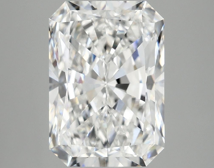 4.24 Carat Radiant Shaped Ideal Cut VVS2 IGI Certified Lab Grown Diamond