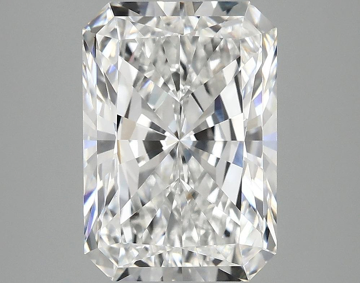 4.04 Carat Radiant Shaped Ideal Cut VVS2 IGI Certified Lab Grown Diamond