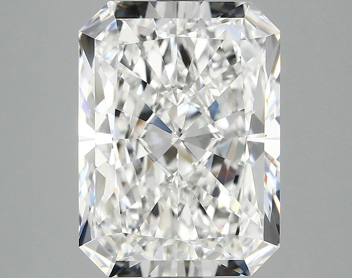 4.05 Carat Radiant Shaped Excellent Cut VS1 IGI Certified Lab Grown Diamond
