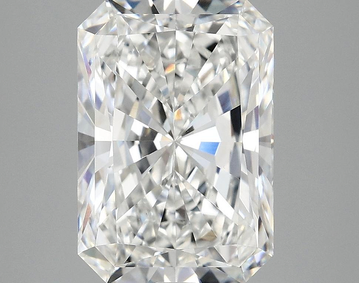 4.04 Carat Radiant Shaped Ideal Cut VS1 IGI Certified Lab Grown Diamond